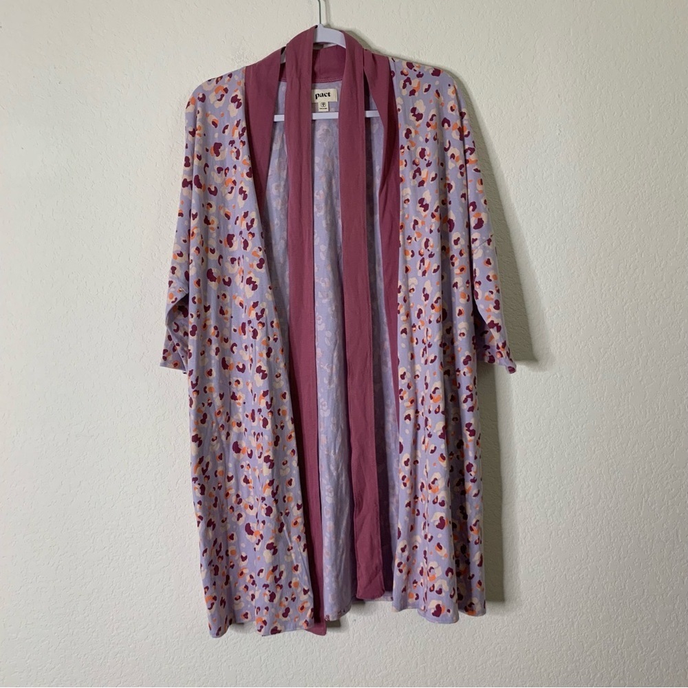 Pact Organic Mod Leopard Wisteria Staycation Short Robe / Pants Set XS/S - Picture 3 of 14